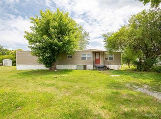 412 Sumter St, Clover, SC 29710