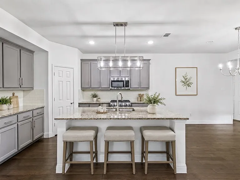 4424 Overbrook Dr — Photo 4