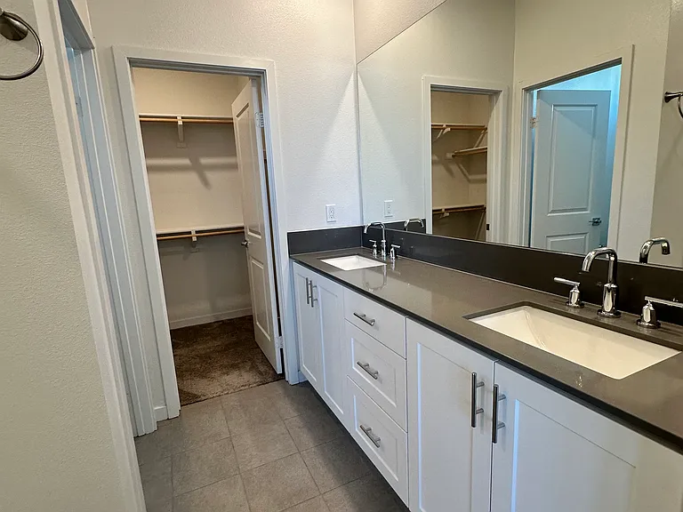 10425 Newbliss Way — Photo 5