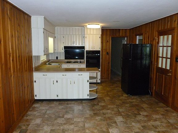 3rd image of 2939 Southshore Ct