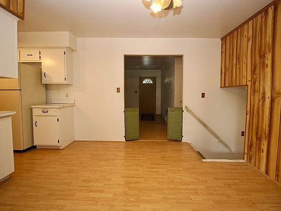 4th image of 81 Eastdale Dr