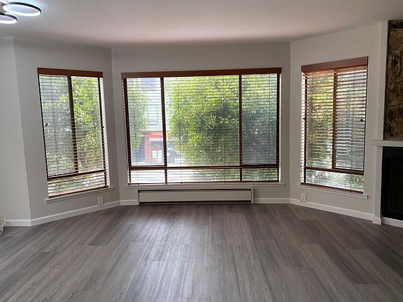 5th image of 2390 31st Ave #102