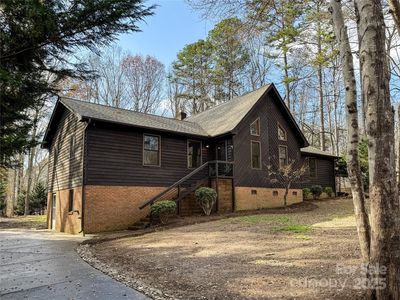 190 Heathergate Ln, Stanley, NC, 28164
