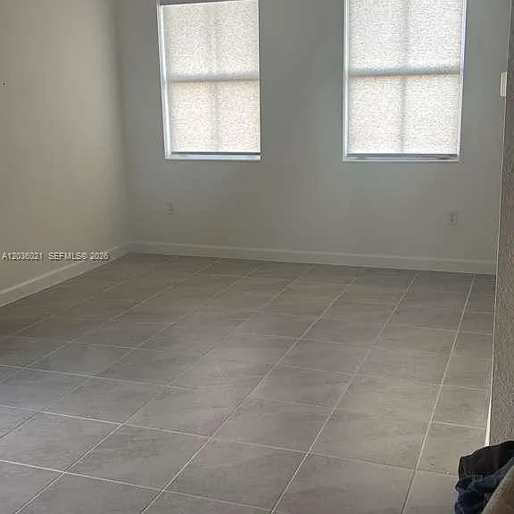 2342 SE 30th St — Photo 5