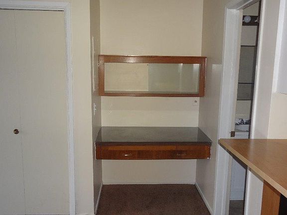 5th image of 21110 Wood Ave APT L