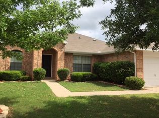 812 Forest Grove Ln, Crowley, TX 76036