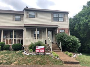 123 Maple Way N, Hendersonville, TN 37075