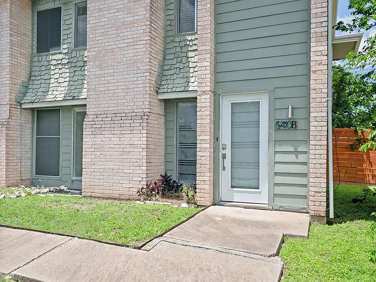 6410 Chimney Creek Cir #B — Photo 28