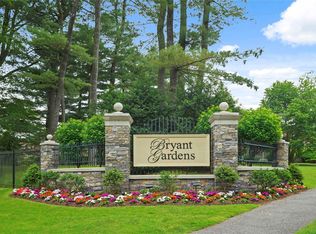 13 Bryant Cres APT 1F, White Plains, NY 10605