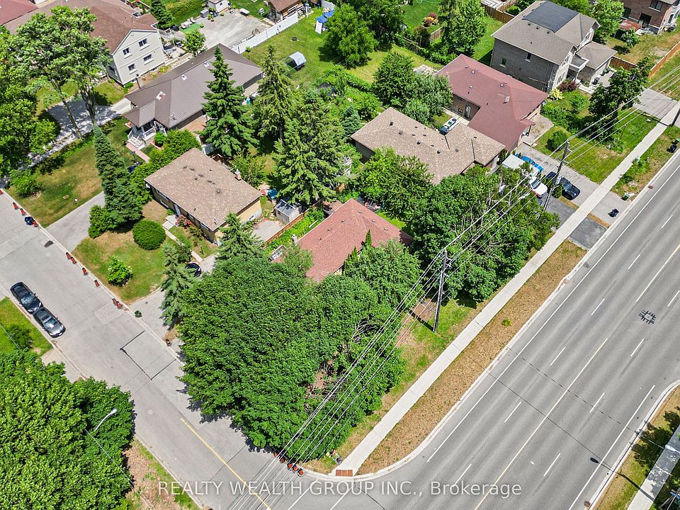 1st image of 4450 Lawrence Ave E