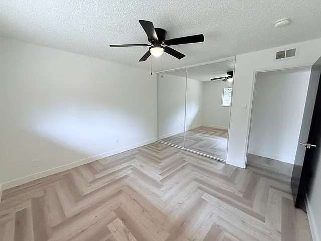 2952 Sybil Way — Photo 21
