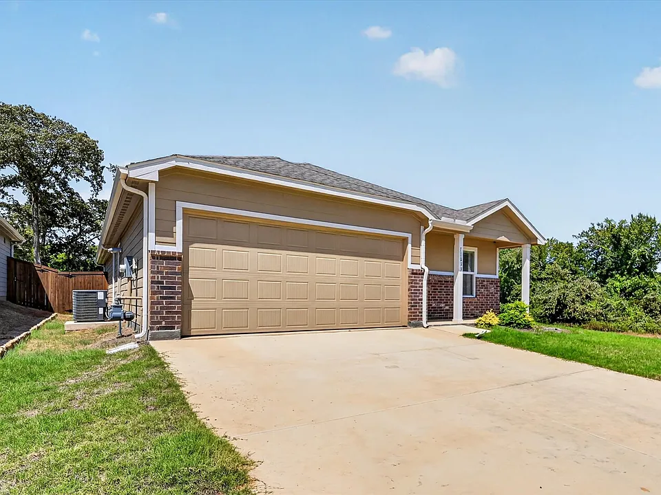 11033 Triple Crown Ct