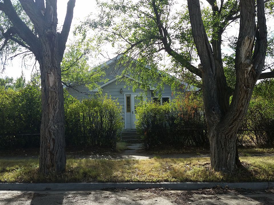 101 Park St, Scobey, MT 59263 Zillow