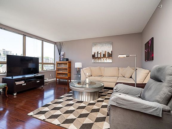 4th image of 328 Clarkson St #1000