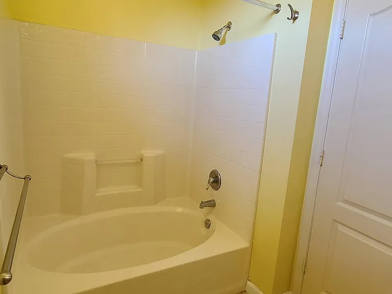 12025 Villanova Dr #10 — Photo 16