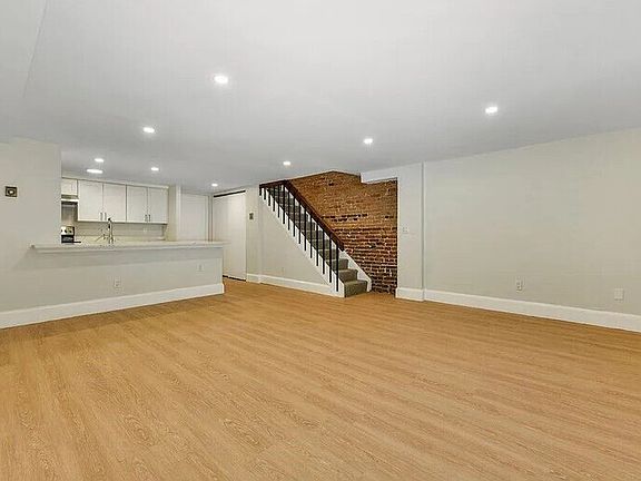 3rd image of 97A Appleton St #A