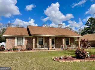 212 W Rustin St, Glennville, GA 30427