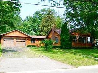 1618 S Riverside Ave, Saint Clair, MI 48079