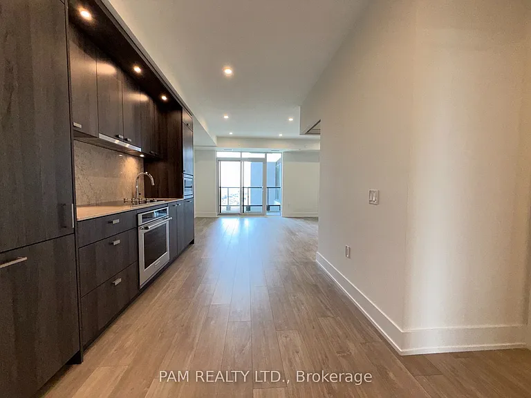 858 Dupont St #839 — Photo 7
