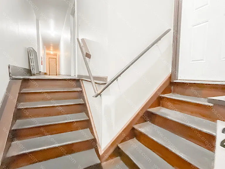 2921 S Saginaw St #2 — Photo 10
