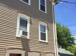 88 Church St, Woonsocket, RI 02895