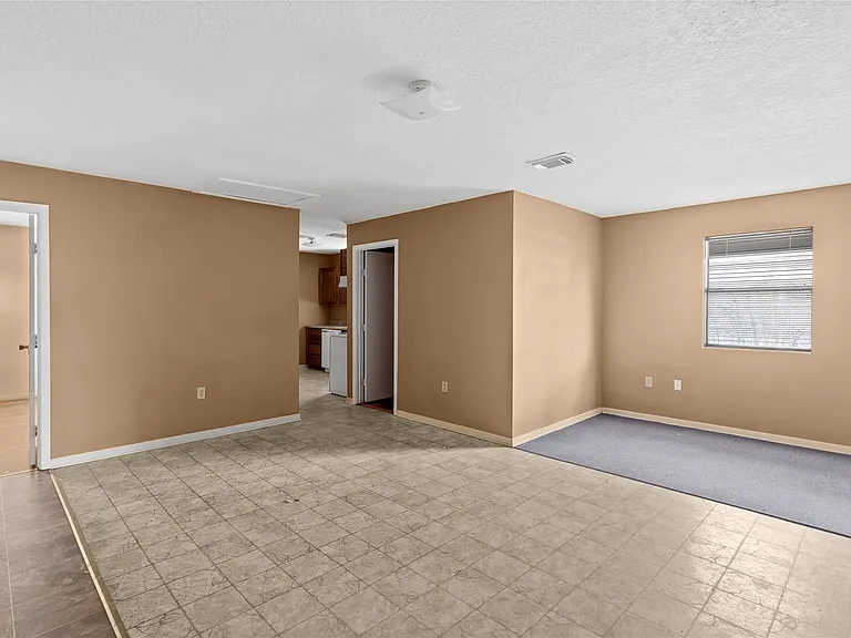 2200 Peach Ave #3 — Photo 5