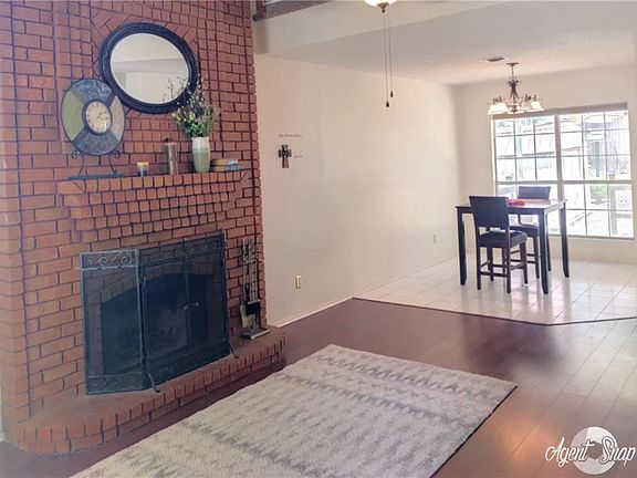5th image of 2632 Dahlia Dr