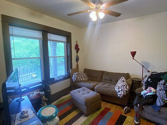 2nd image of 1117 W Franklin Ave APT 204