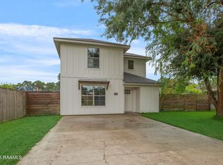 221 Village Square Dr, Lafayette, LA 70518