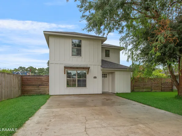 221 Village Square Dr, Lafayette, LA 70518