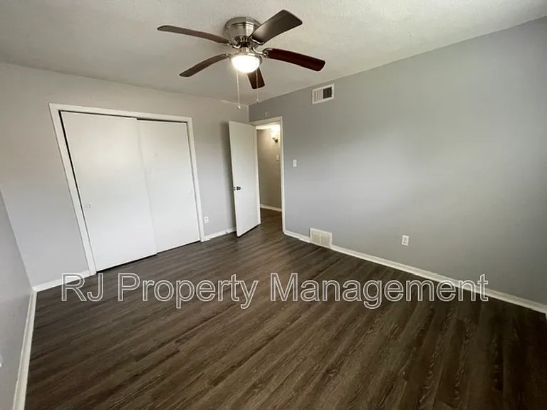 605 Patterson St #2 — Photo 11