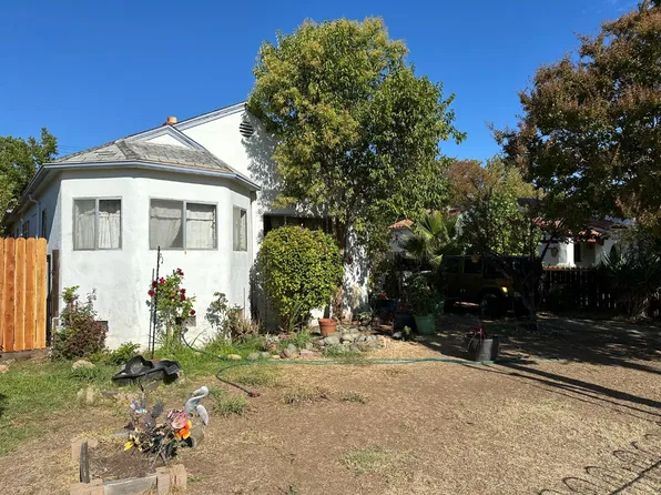 432 42nd St, Sacramento, CA 95819