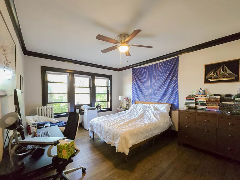 1825 W Winona St #3 — Photo 3