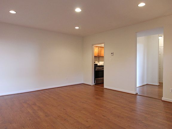 4th image of 1931 N Cleveland St APT 100