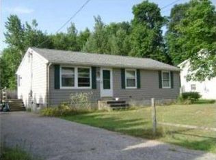 38 Saundra Dr, Westerly, RI 02891