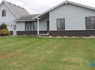 24579 Thompson Rd, Perrysburg, OH 43551