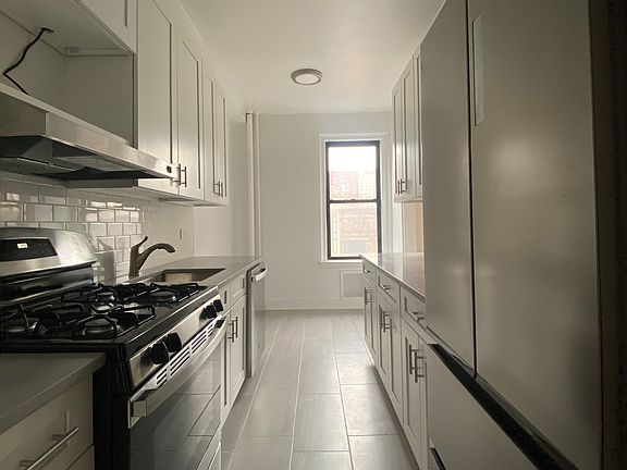 5th image of 321 W 90th St APT 7B