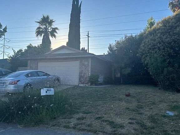 3rd image of 8277 Rhodora Ct