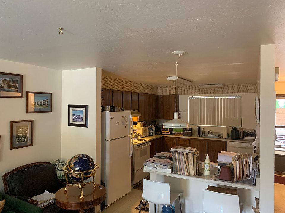 1st image of 22022 6th Ave S APT 212