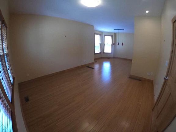 3rd image of 209 Marengo Ave