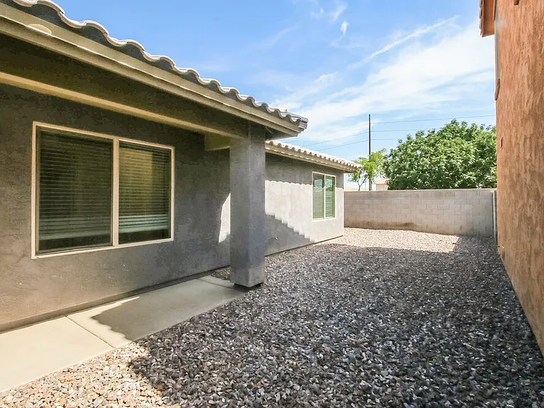 3825 E Frances Ln — Photo 16