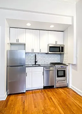 Rented by City Connections Realty | media 16