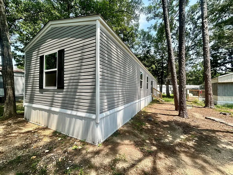 14 White Oak Vlg — Photo 2