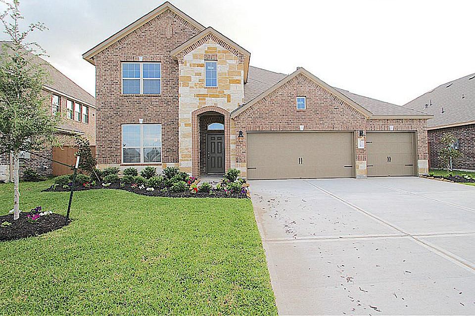 1st image of 2728 La Spezia Ln