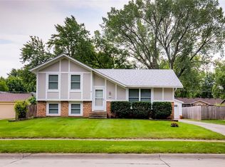 305 NE 9th St, Ankeny, IA 50021