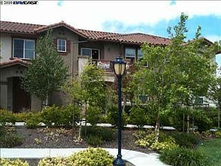 1st image of 407 Presidio St
