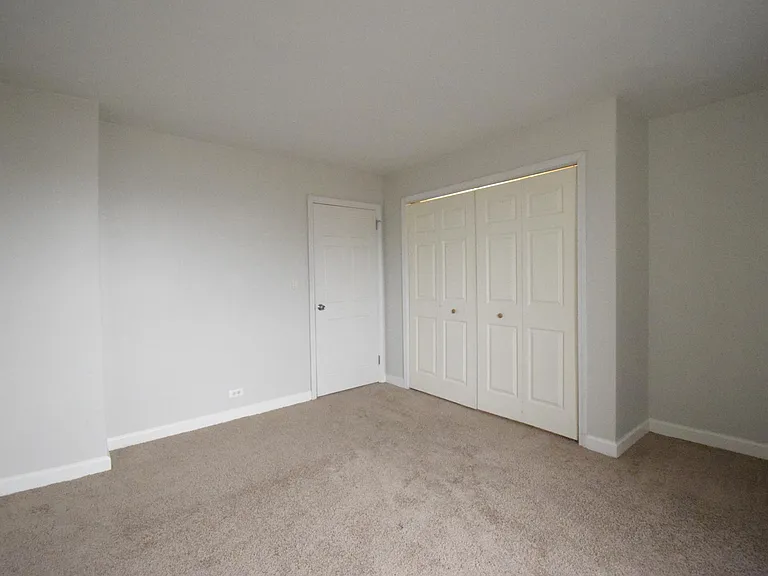 1360 N Sandburg Ter #2101 — Photo 11