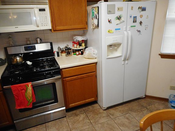 4th image of 578 Canterbury Dr #578
