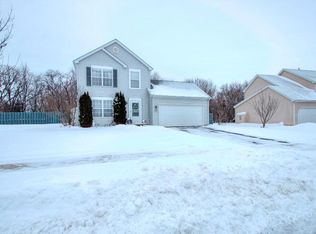 652 Partridge Pkwy, Genoa City, WI 53128