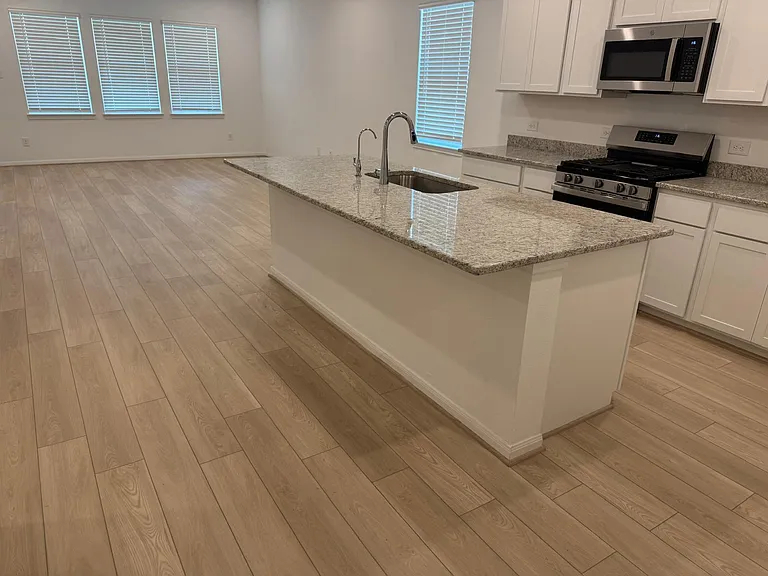 21835 Canyon Moon Ln — Photo 4